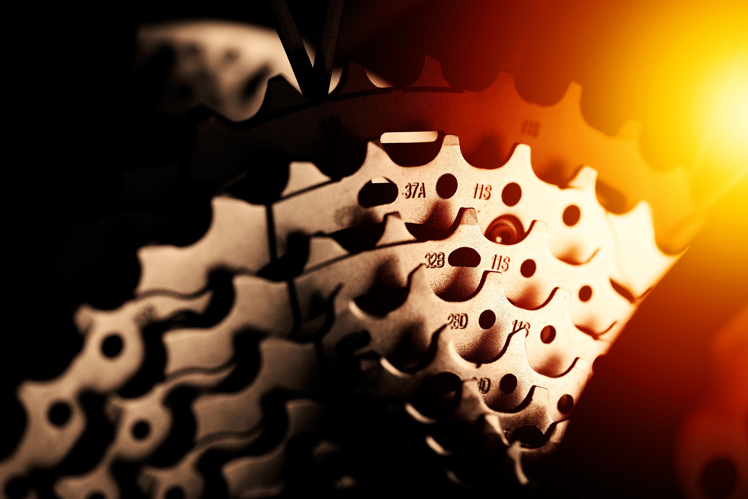 MAX CURSOR Věnujeme se zakázkové stavbě kol z karbonu, ocele, hliníku a titanu